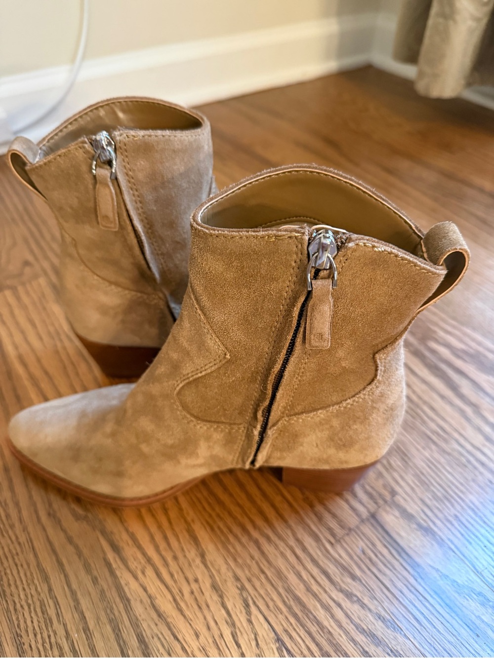 Ralph Lauren Tan Suede Ankle Booties with Side Zip Size 6 - Harpher Suede Bootie - Picture 6 of 16